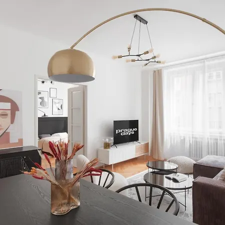 Prague Days - Glamorous Apt W Balcony Near Vltava River Exterior photo