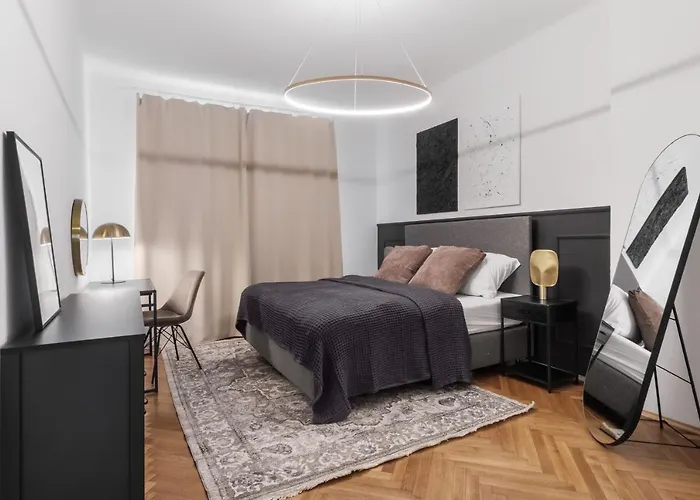 Prague Days - Glamorous Apt W Balcony Near Vltava River